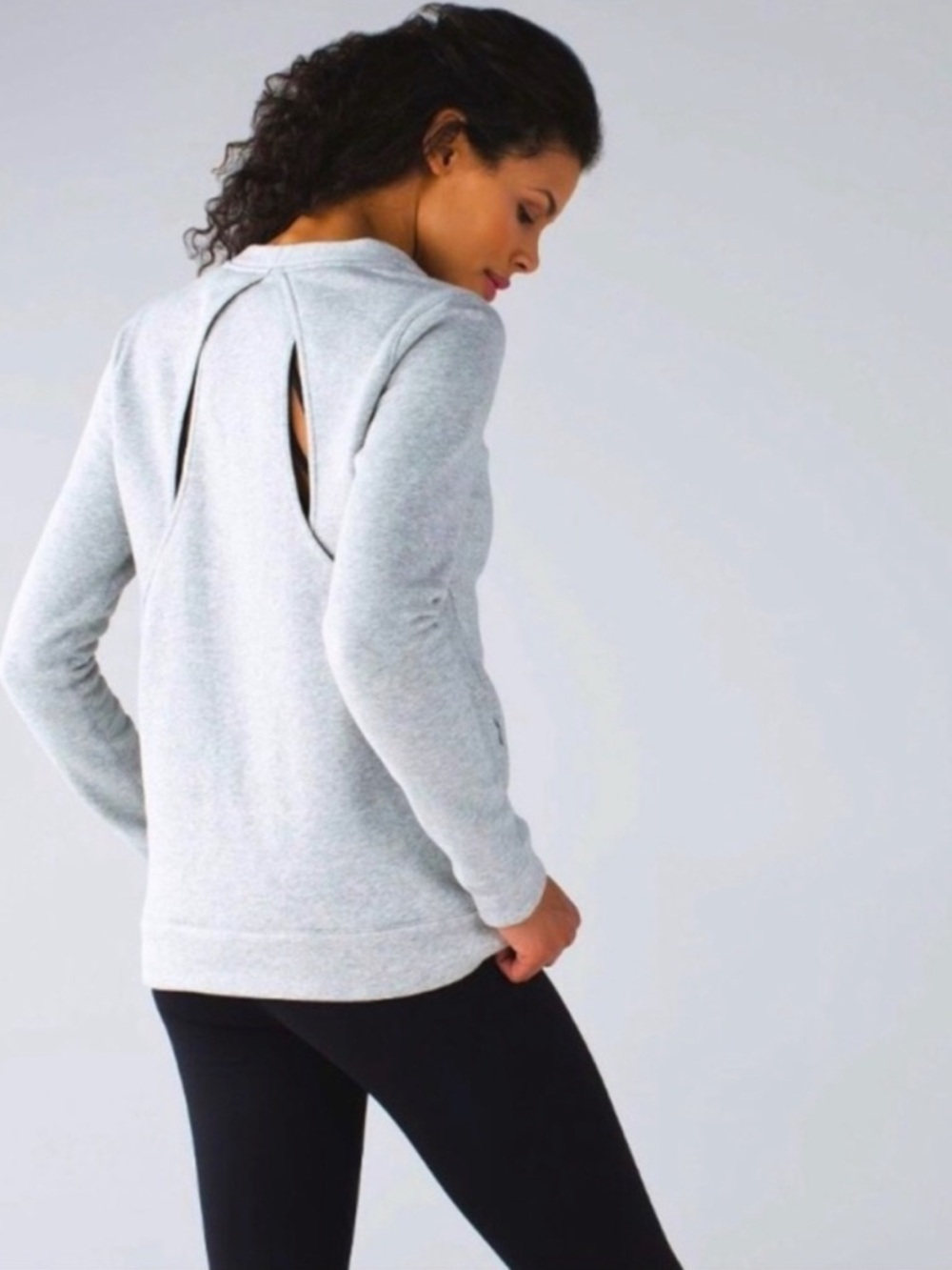 Lululemon Womens Go Endeavor heather gray Long sleeve Pullover size 8